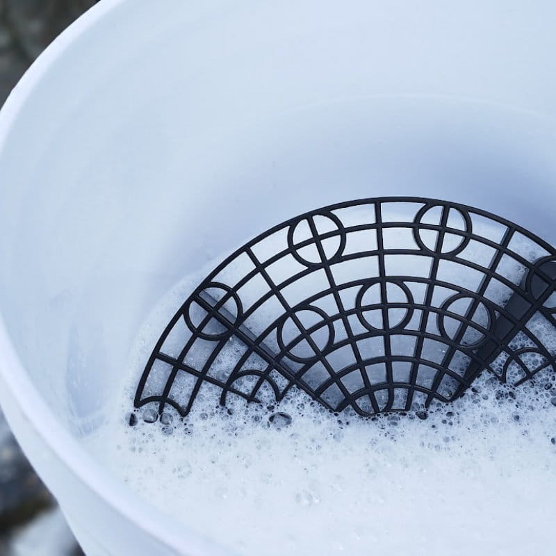 WITTE BUCKET + GRITT